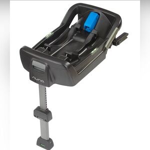 Nuna Pipa Car Seat Base
